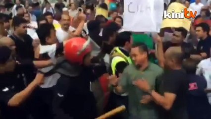 'Don't vent anger against Umno in by-election'