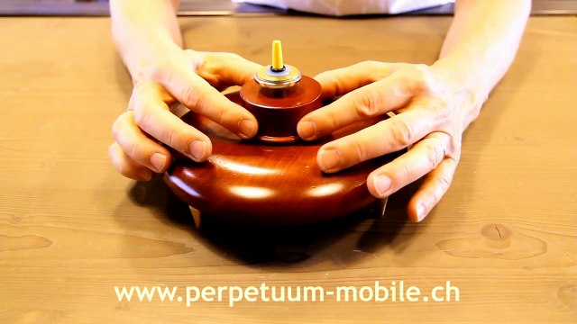 Levitron - Schwebender Kreisel - Levitating Magnetic Top