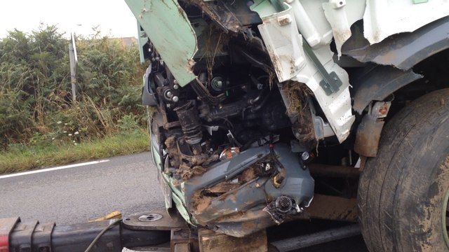 Sortie de route d'un camion