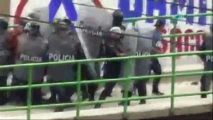 Madenciler ve polis çatıştı