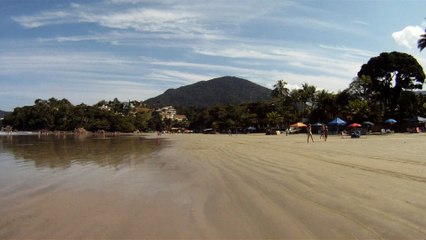 Bike e Sup nos mares e praia de Ubatuba, SP, Brasil