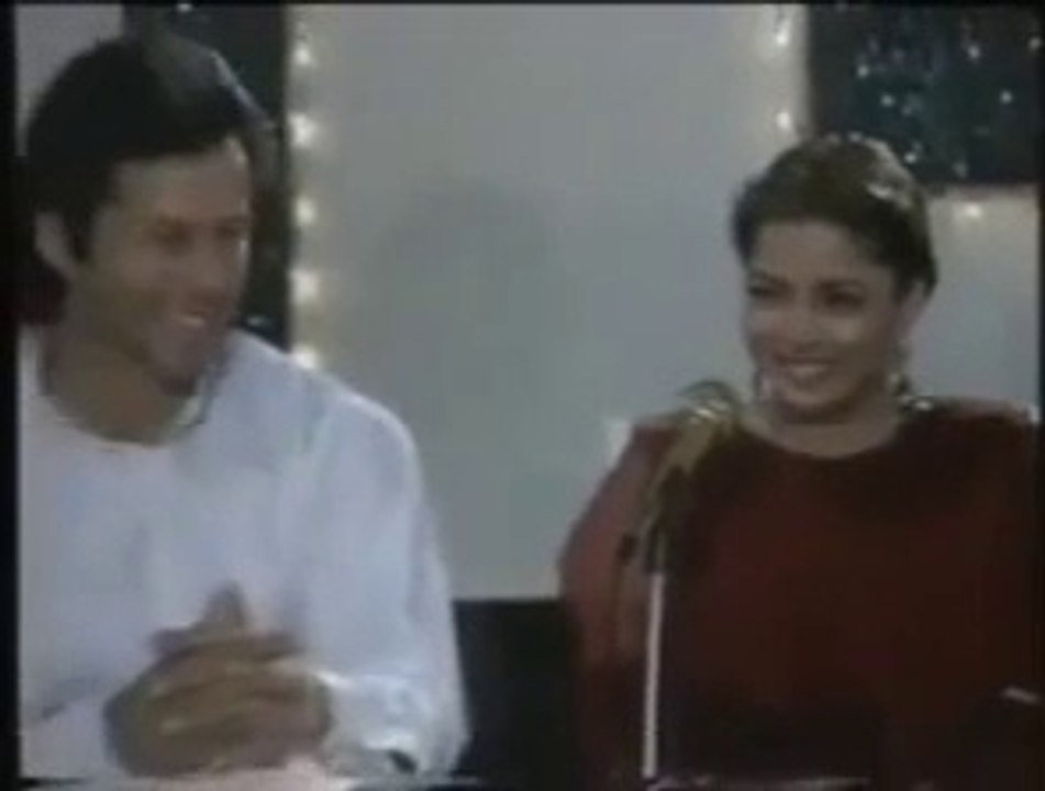 Babra Sharif Flirting With Imran Khan in Live Show - Must Watch