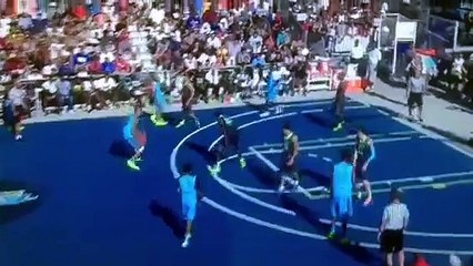 Aaron Gordon between legs, off backboard at Elite 24