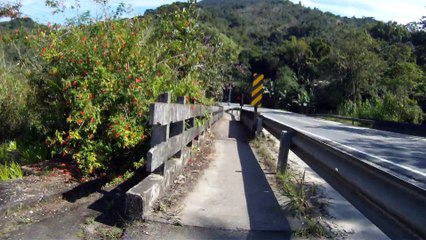 Bike e Sup nos mares e praia de Ubatuba, SP, Brasil