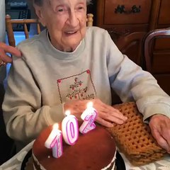 Cette mamie de 102 ans va souffler les bougies de son gâteau d’anniversaire