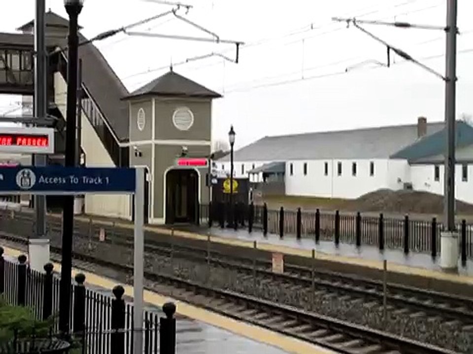 Acela Express Gives Some Horn @ 150MPH