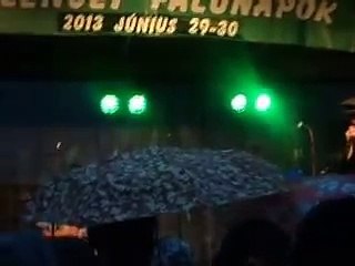 Pittyes 2es és Gyufa - Székely betelefonál a rendőrségre