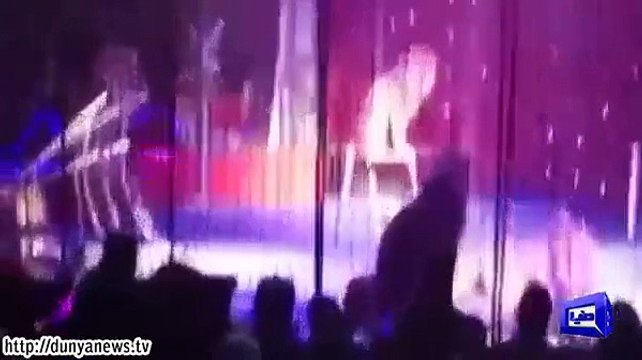 Circus Lion Pounces on and Injures Female Lion Trainer at Islamabad 2015