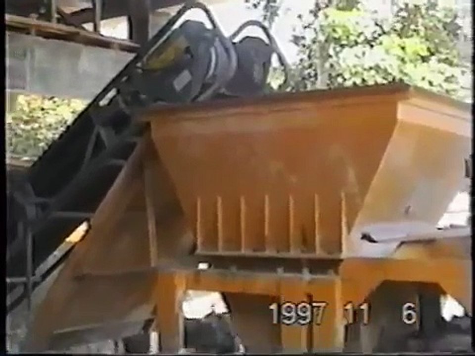 Concrete Block Making Machine HEB-4 made in japan [HOEI JAPAN GHANA AGENT]