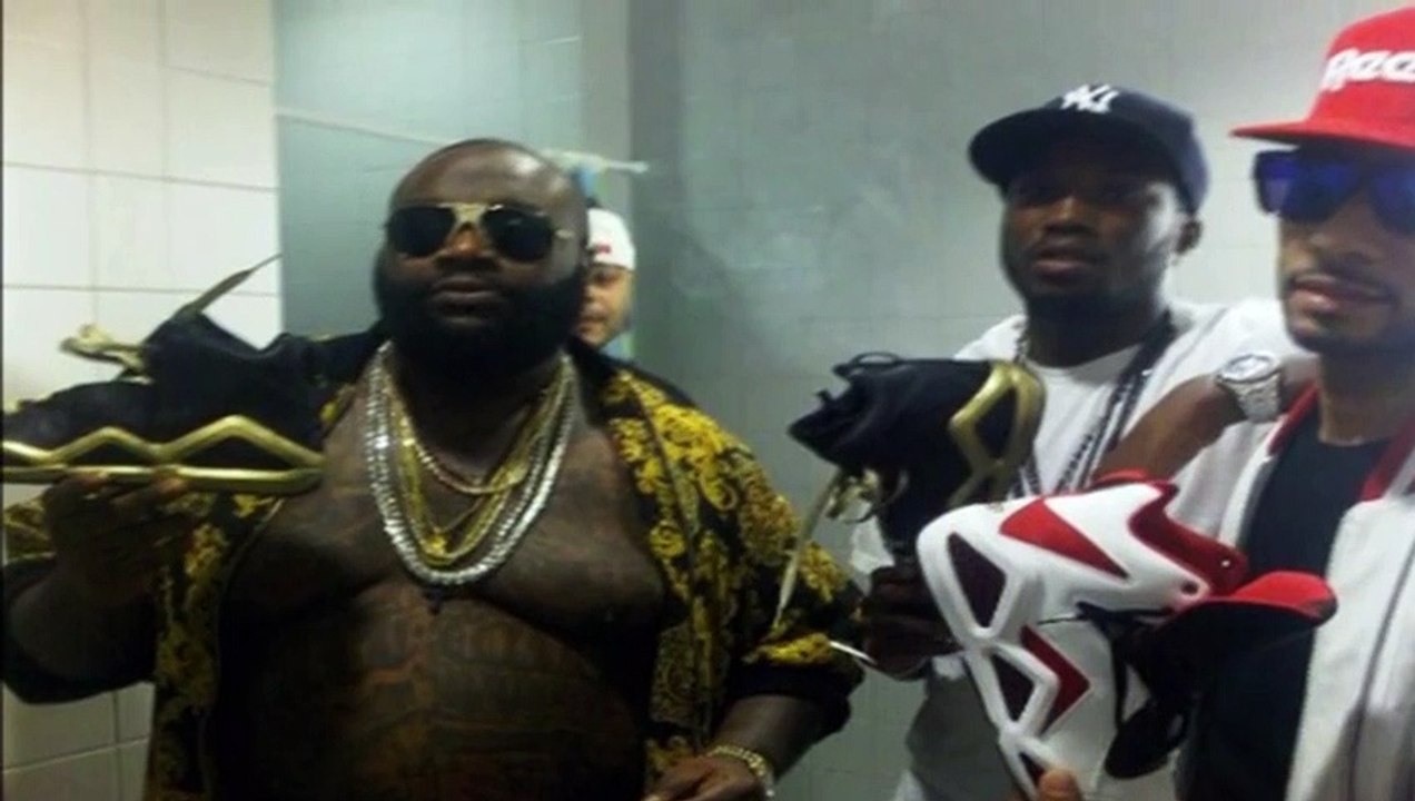 Meek Mill - I'm A Boss (Remix) [LYRICS] ft. TI, Rick Ross, Lil Wayne, Birdman, Swizz Beatz