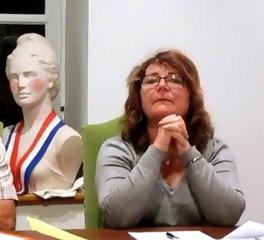 Saint Germain de la Coudre: Danièle Mary dérape en réunion