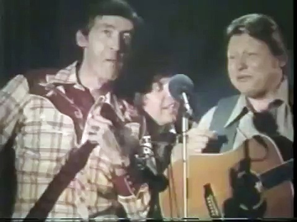 Roy Clark 1978 Pringles Potato Chips Commercial
