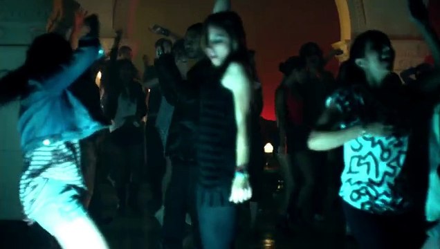 Usher - DJ Got Us Fallin' in Love ft. Pitbull