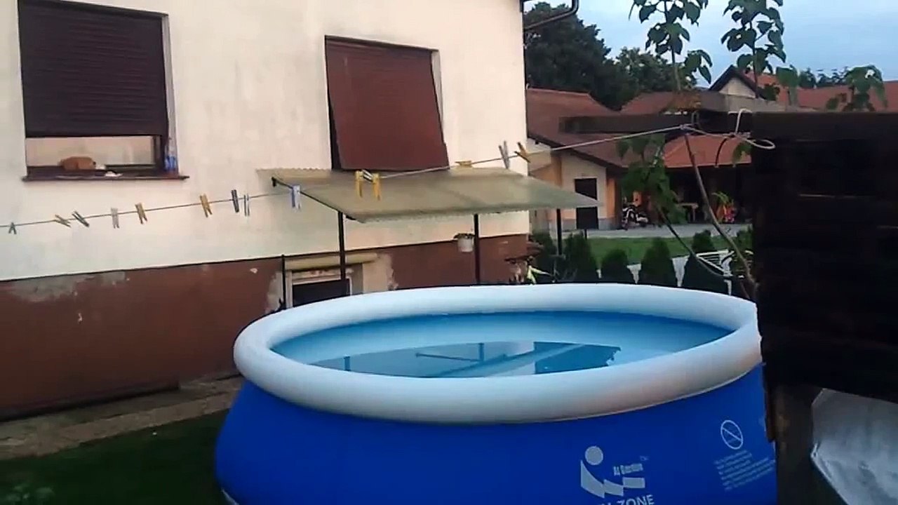A Nervewracking Roof Jump