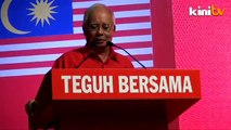 Selamat datang ke kabinet, MCA tak boleh 'duduk' di luar kerajaan kata Najib