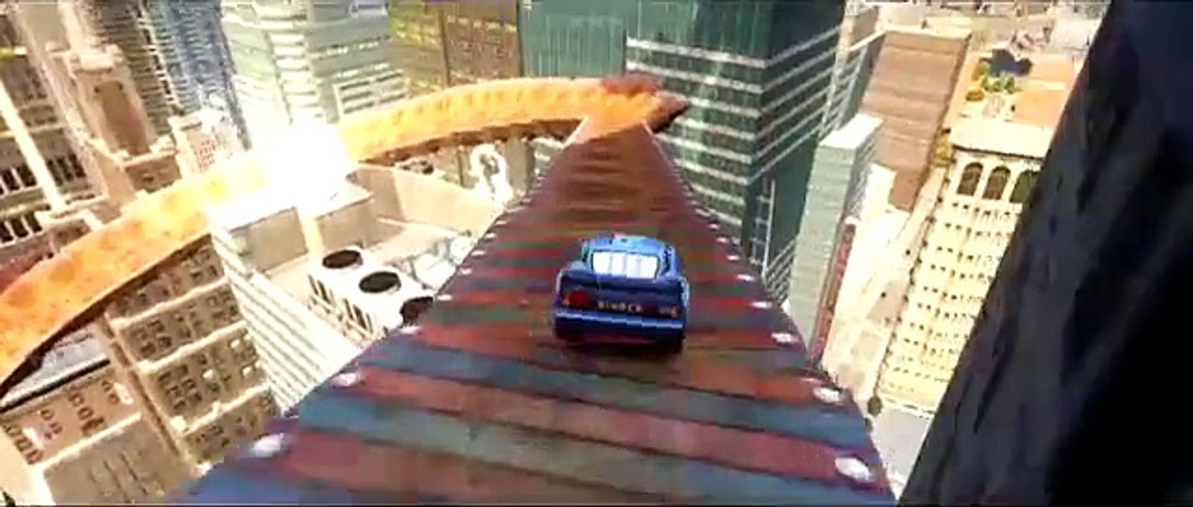 Disney Pixar Cars Lightning McQueen & DINOCO having fun with a Custom Cars Macuin! (Flash Mcqueen)