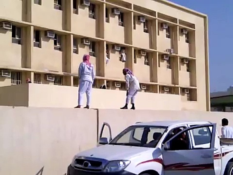 هروب طلاب ثانوية الشاطئ بالدمام