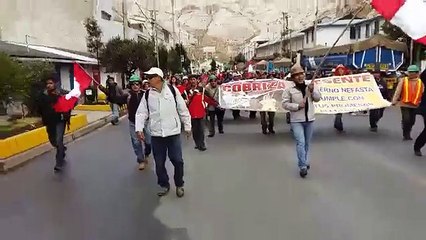 Mineros de Cobriza se suman a paro en La Oroya