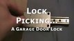 Lock Picking a Garage Door Lock / Lock Pick Garage Door Lock