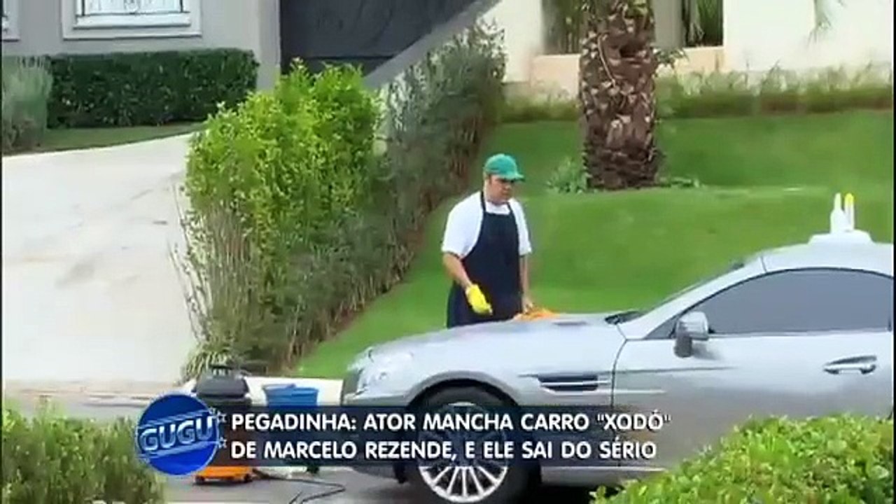 01/04/2015 - GuGu faz pegadinha com Marcelo Resende e o Tira do sério
