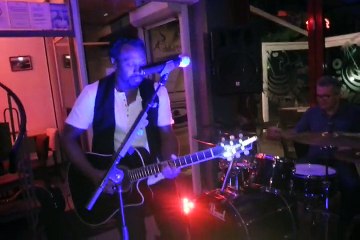 Michael Derotus - Englishman in New York (cover)