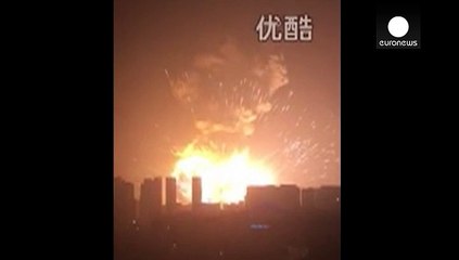 Cina: salta in aria un deposito di sostanze infiammabili, decine i feriti