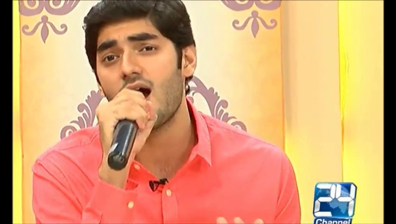 Performing Girlfriend in NDDN