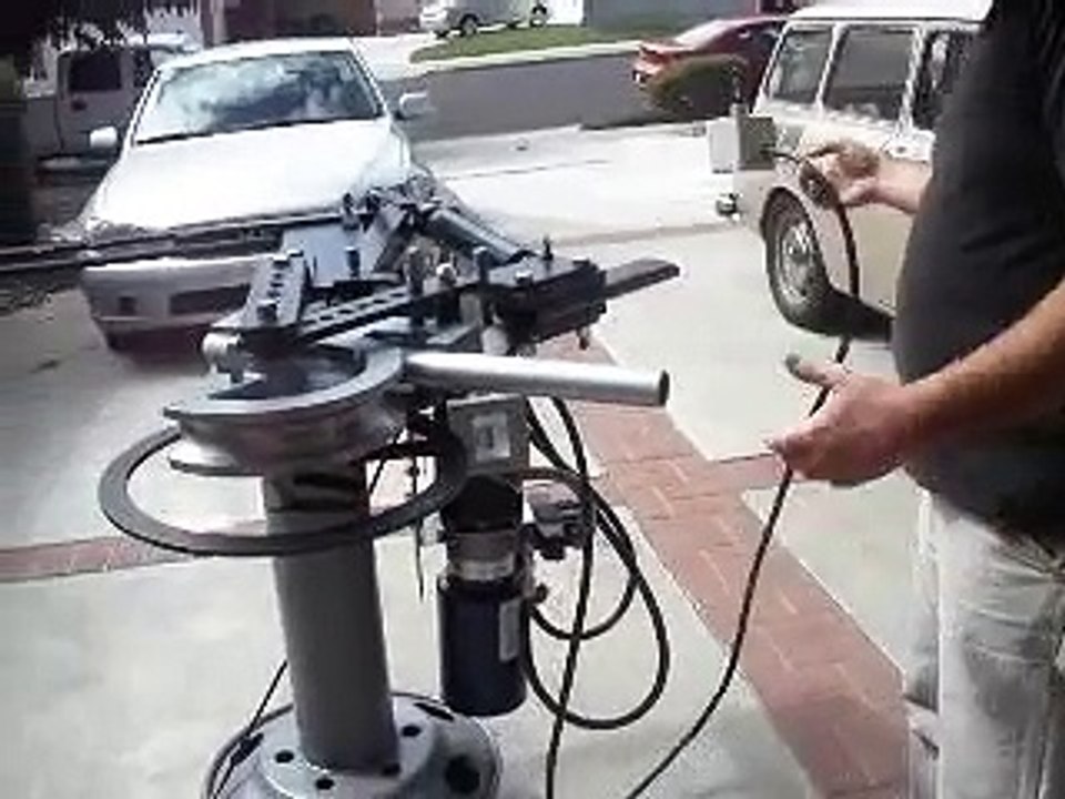 Hossfeld #2 bender, bending 1 3/4" tube with a 6" radius