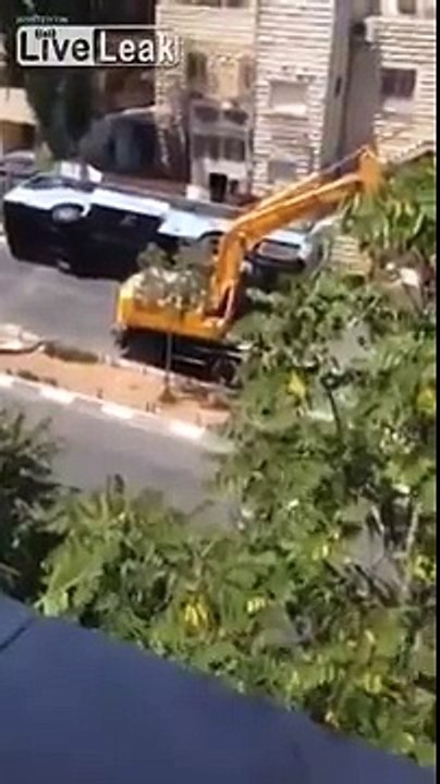 LiveLeak   Jerusalem Arab goes on a rampage in industrial digger shot and killed by police
