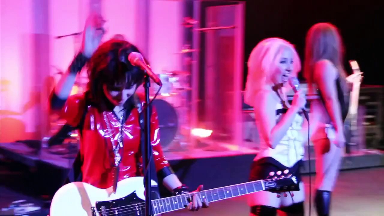 The Runaways Parody by The Hillywood Show®