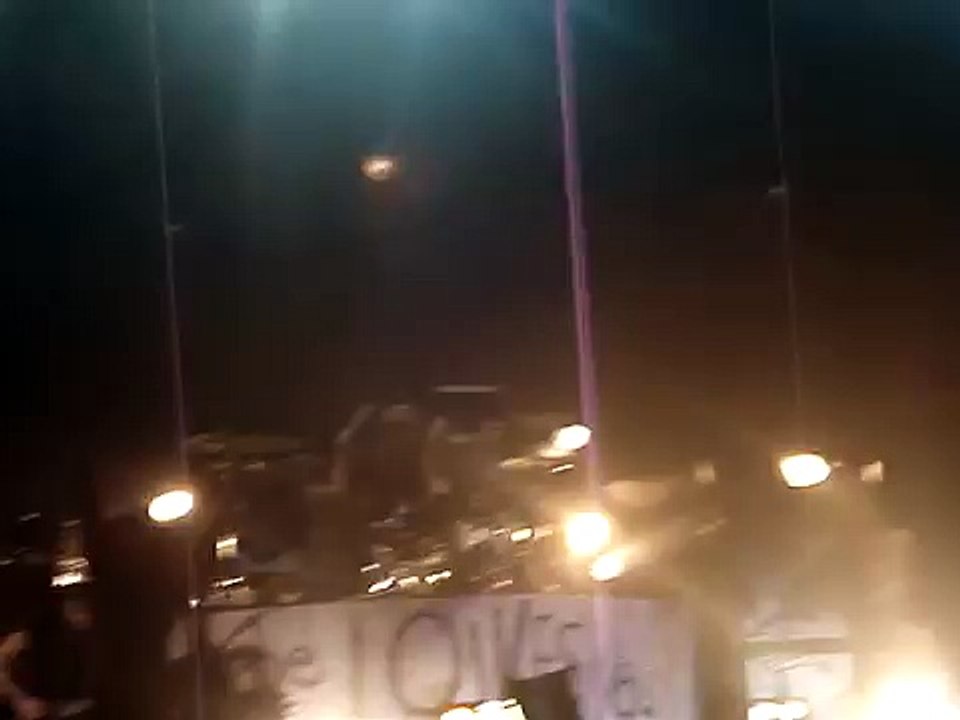 PROJEKT REVOLUTION 7/28 GERARD AND FRANK MAKING OUT