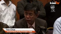 Tian Chua pertahan naib presiden, tarik diri timbalan