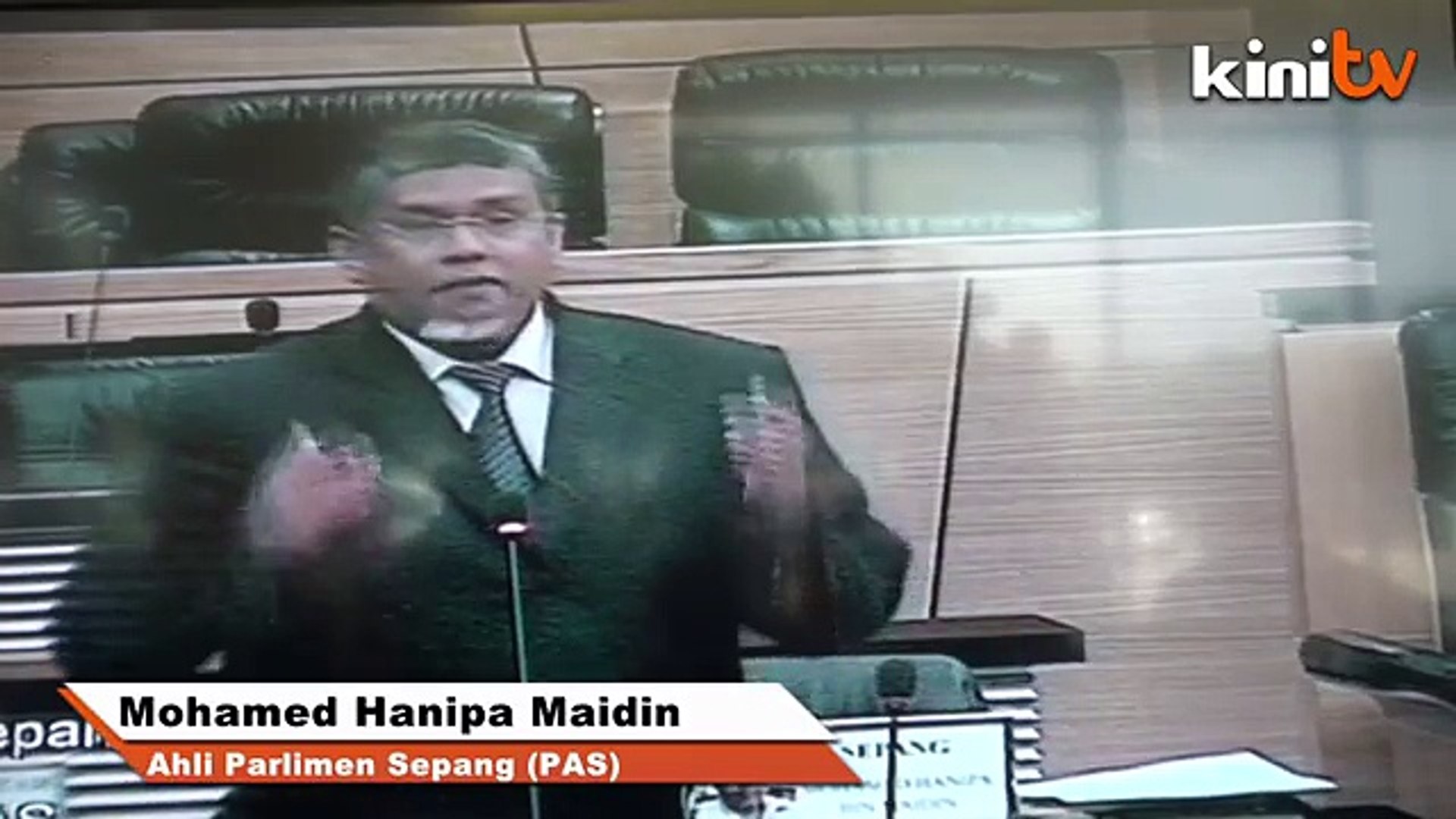 Chaos Erupts In Parliament As Pas Mp Criticizes Judiciary Video Dailymotion
