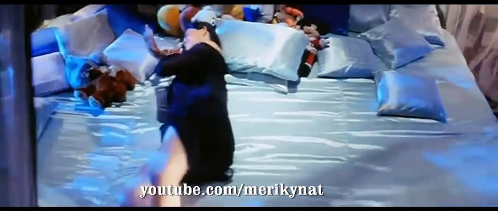 Bechain Mera Yeh DilHDYeh Mohabbat Hai Udit Narayan, Alka Yagnik, Rahul Bhatt, Akanksha Malhotra