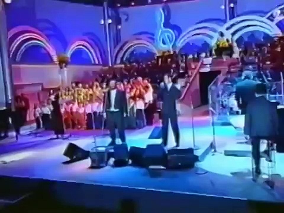 Luciano Pavarotti and George Michael Don't Let The Sun Go