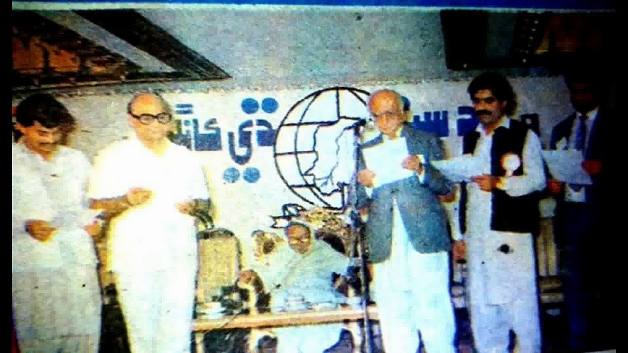 Tribute to lord - of sindhi literature