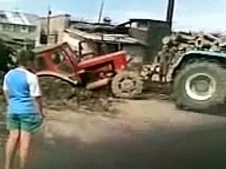 T-150 порвал Т-40 на две части