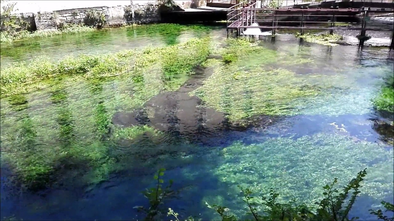 Fontaine de Vaucluse par Salon-de-Provence bons plans