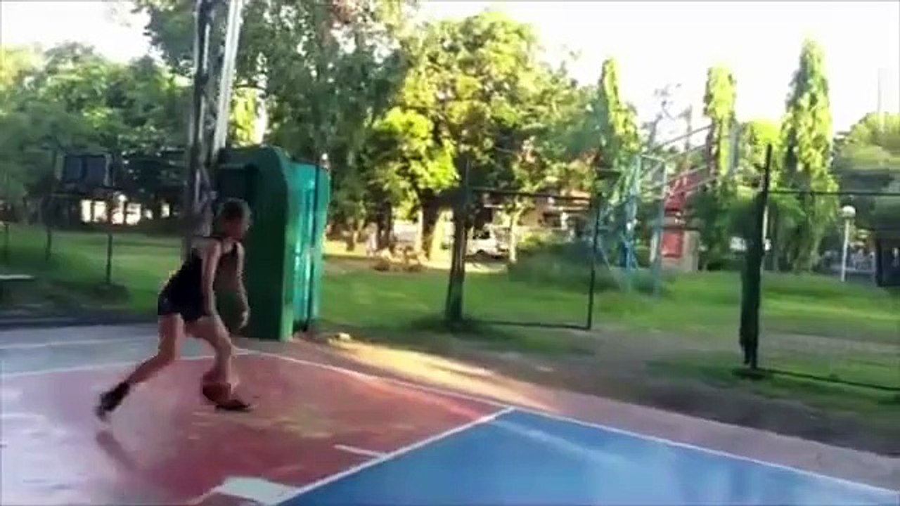 Mocha Girl "Laboching" Plays Basketball Better Than Most Men