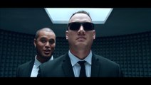 Les All Blacks rejouent Men In Black | Air New Zealand