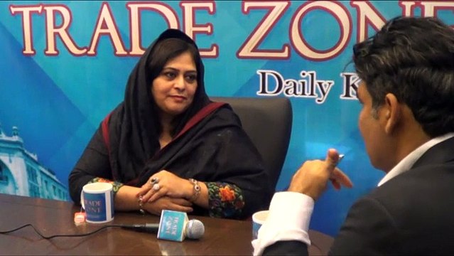A.K Memon hosting forum Fehmeeda Kausar Jamali - Vice President FPCCI discussing at Trade Zone Forum.