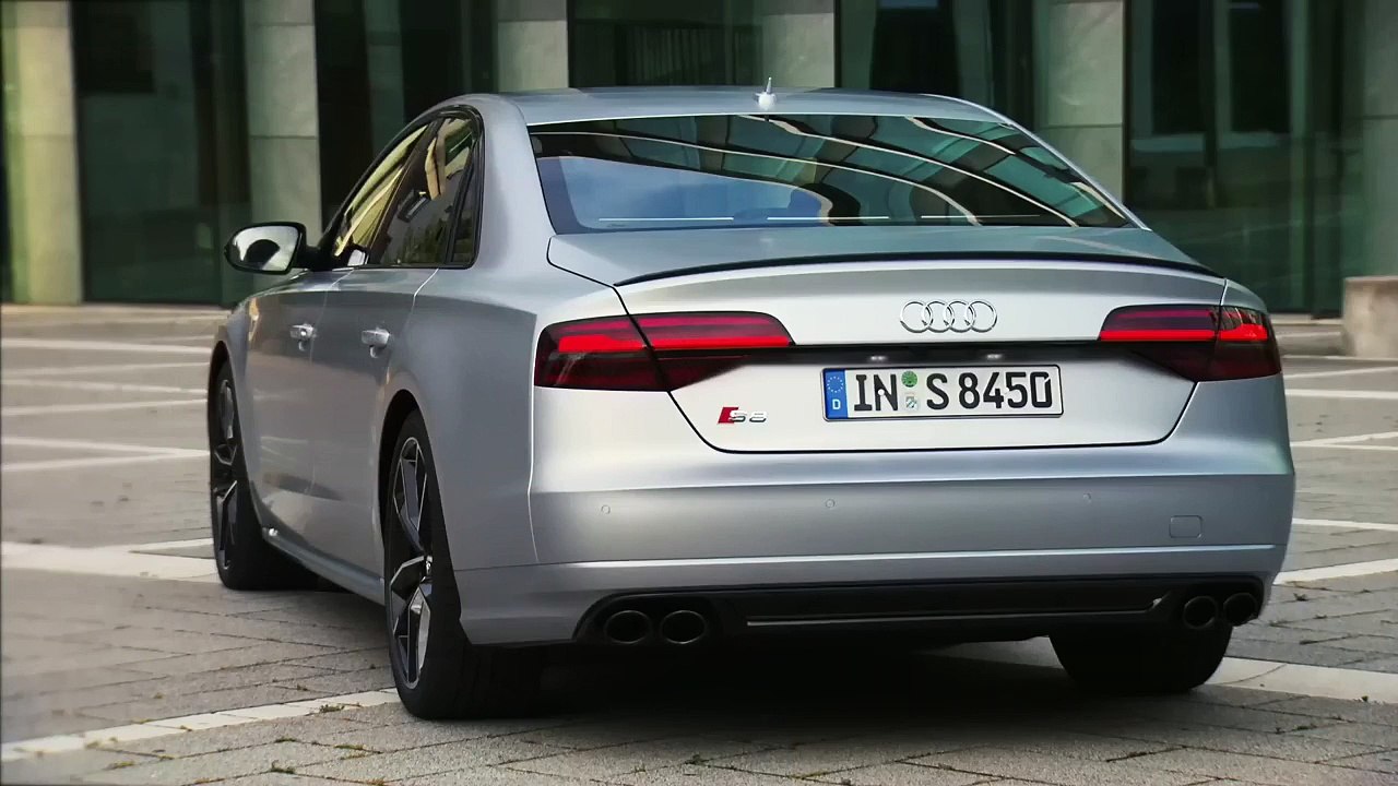 Première sortie pour l'Audi S8 Plus