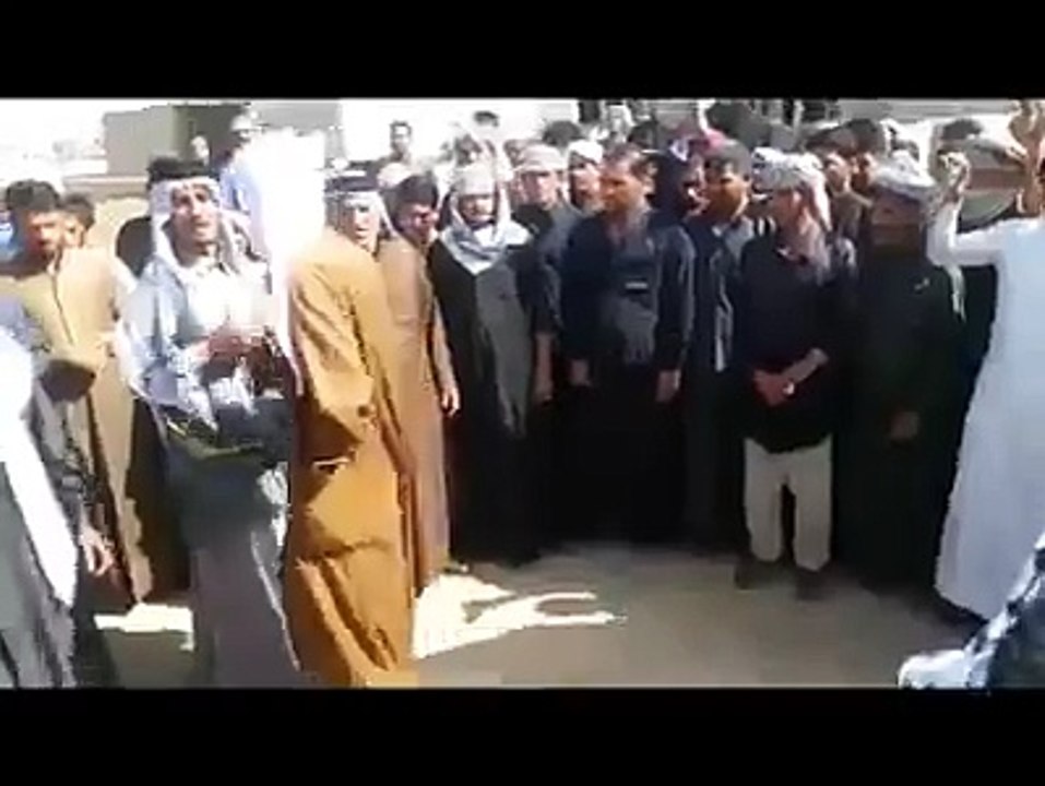 Great Iraqi dance hip hop.  احلا رقص عراقي هيب هوب