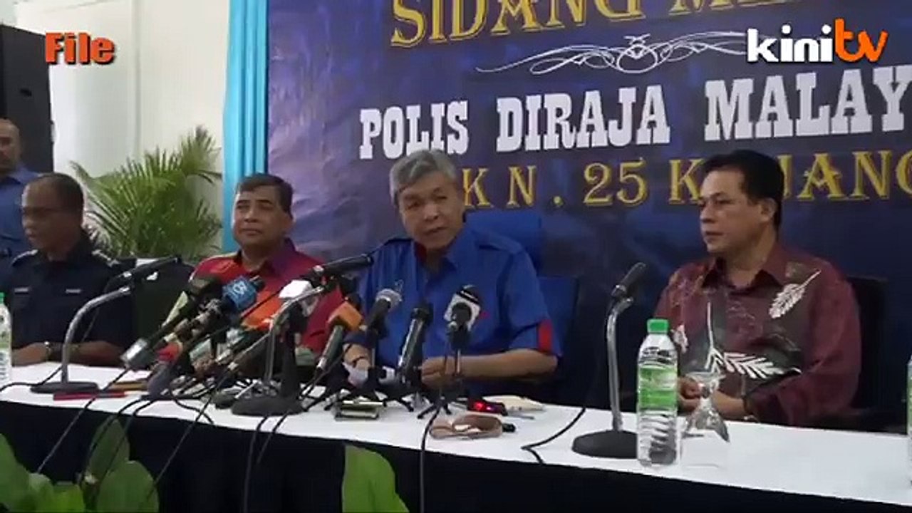 Malaysiakini, FZ.com's newspaper permits rejected to avoid public confusion.