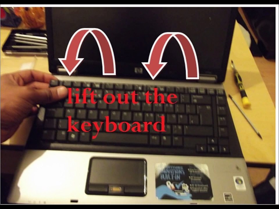 hp compaq 6735b black screen fix