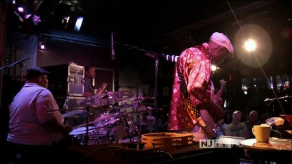 Buddy Guy  - Buddy's Blues  featuring Quin Sullivan