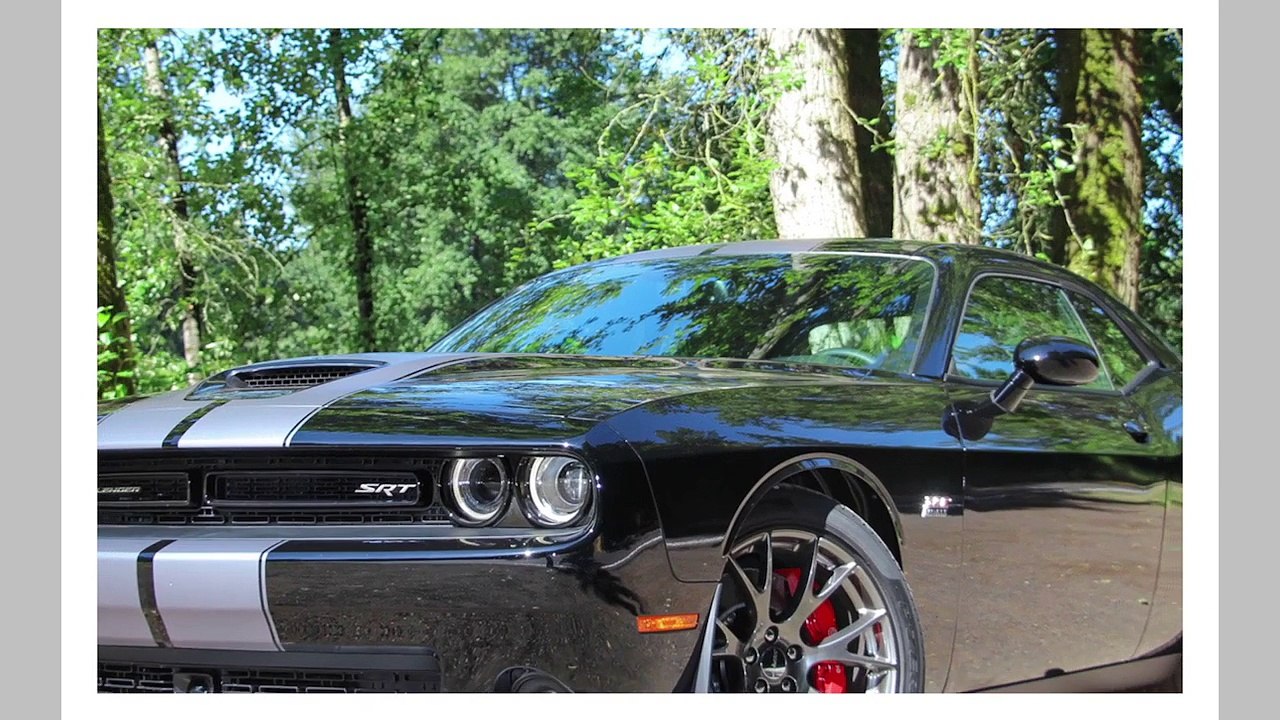 2015 Dodge Challenger Scat Pack and SRT 392 Review in 60 Seconds