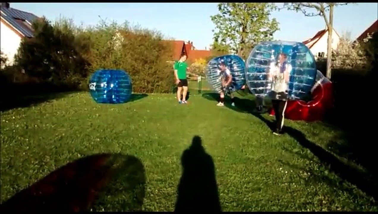 Bubble Soccer - They see me rollin'