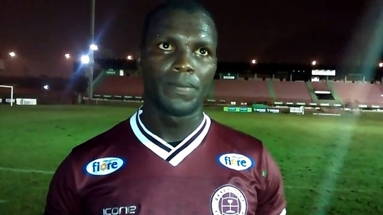 Lelão festeja primeiro gol na Tiva, mas lamenta empate em casa