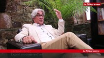 Pleumeur-Bodou. Chateau de Kerduel. Jacques Briot, expert de la foire aux antiquités